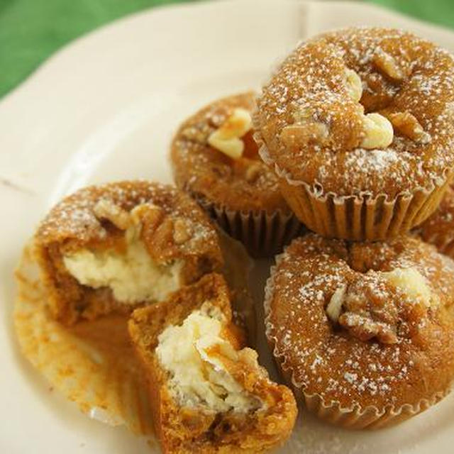 にんじんとクリームチーズのマフィンを持って母校へ