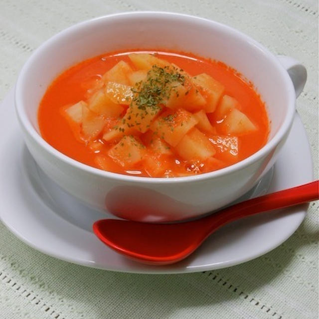簡単、ほっこり朝ごはん、にんじんのとろ実スープ、クミン風味。