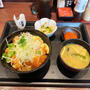 食べラー白髪ねぎ熟成ロースかつ丼みそ汁セットを食す 〜ごはん少なめ＋季節の漬物・かつ庵〜