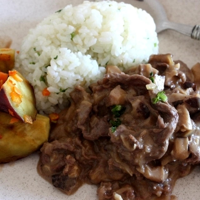 牛肉のデミ煮とさつま芋のグリル