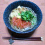 コクがあるのにさっぱりといただける！豚天トマト蕎麦