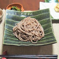 テレビで見た「和蕎麦でつけ麺」を食べたくて！　プラス煎茶衣の天ぷら盛り合わせ　　＆焼肉弁当　