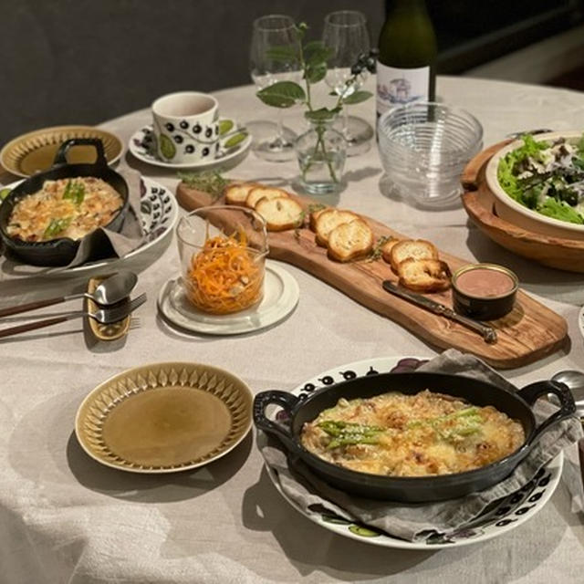 グラタンと買い置きのパテとサラダの夜ごはん