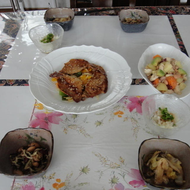 白菜とうす揚げの煮物★★★