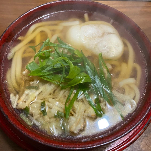 今日のお昼は冷食うどん ＋ お餅