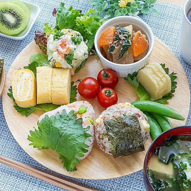 2種のおにぎりランチ✨マヨネーズが美味しさの決め手