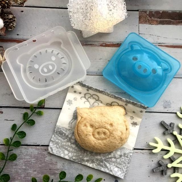 キャン★ドゥの肉まんメーカーと食パンで作るかわいいい肉まん