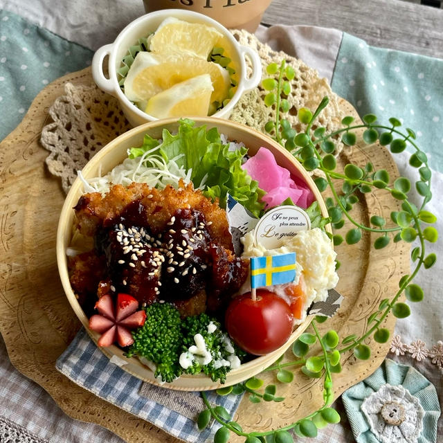 ＊お一人様大盛りランチととんかつ弁当＊