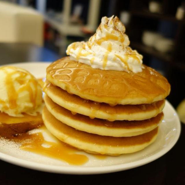 京都にて②四段重ねのパンケーキ★サンチャゴゲストハウス京都