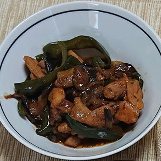 鶏肉とナスとピーマンの甜麺醤炒め