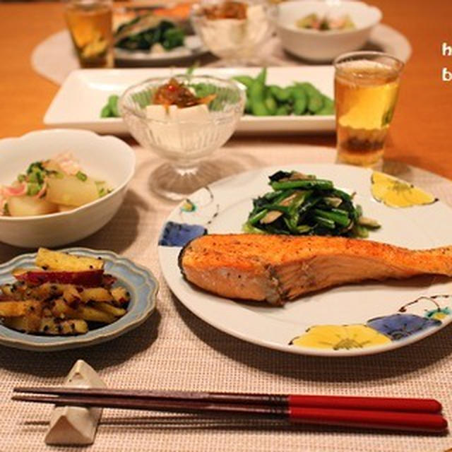 焼き鮭 とストウブで 小さいおかず の献立 By Ramさん レシピブログ 料理ブログのレシピ満載