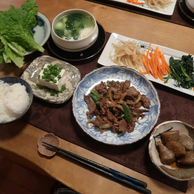 家庭菜園のサンチュでプルコギ風の晩ご飯　と　パンダさんのクリスマスツリー♪