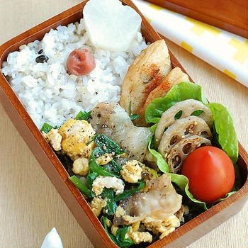 豚バラにら玉炒め弁当【ルール】