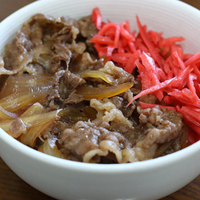 韓国の調味料ダシダで「吉野家風牛丼」