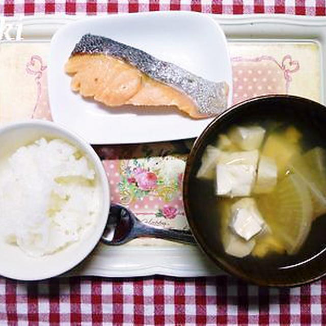 ﾟ･*:.｡.【離乳食】焼き鮭定食.｡.:*･ﾟ