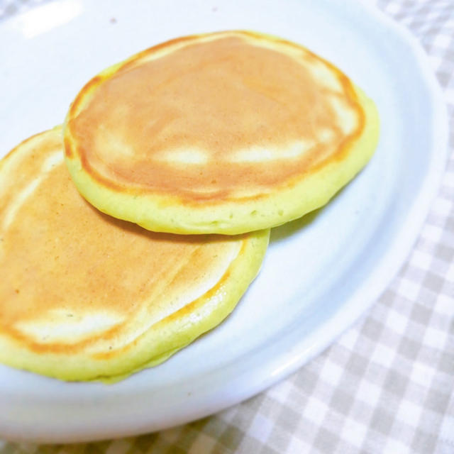 とろける食感♪アボカドホットケーキ