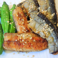 秋刀魚のピリ辛揚げ☆GABANあらびきガーリックでアクセント♡
