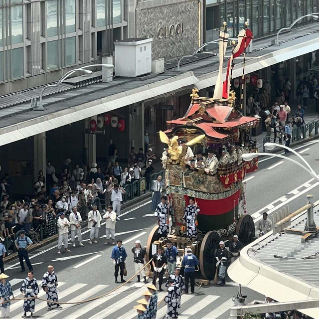 祇園祭前祭（さきまつり）の山鉾巡行