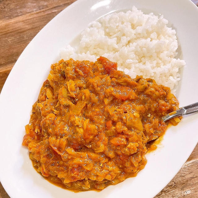 ランチはサバ缶カレーです！！