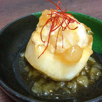 ヒガシマル牡蠣だし醤油の味がしみしみ、旨みたっぷりな蕪蒸し