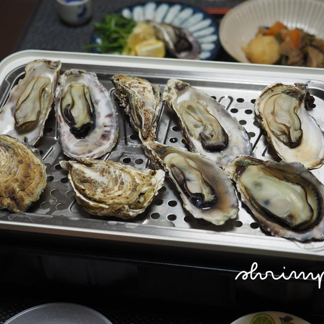 ホットプレートで蒸し牡蠣と寒い時