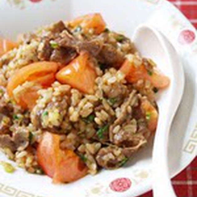 牛肉とトマトのジューシーうまかチャーハン