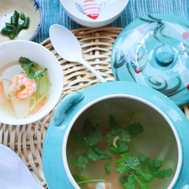 ベトナム料理　夏に食べたい干しエビと冬瓜のスープ