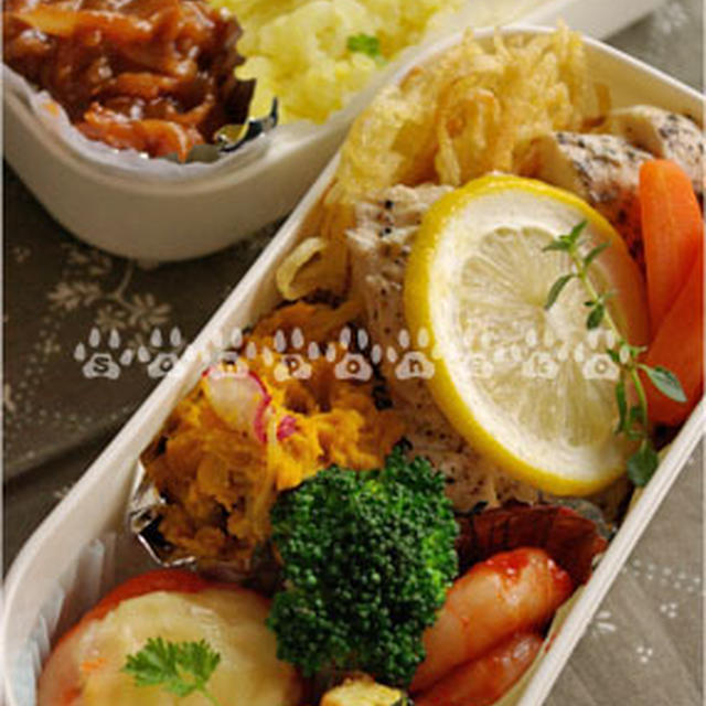 ハッシュドビーフと鶏のレモンマリネ焼き弁当（夫弁＆マイ弁）☆