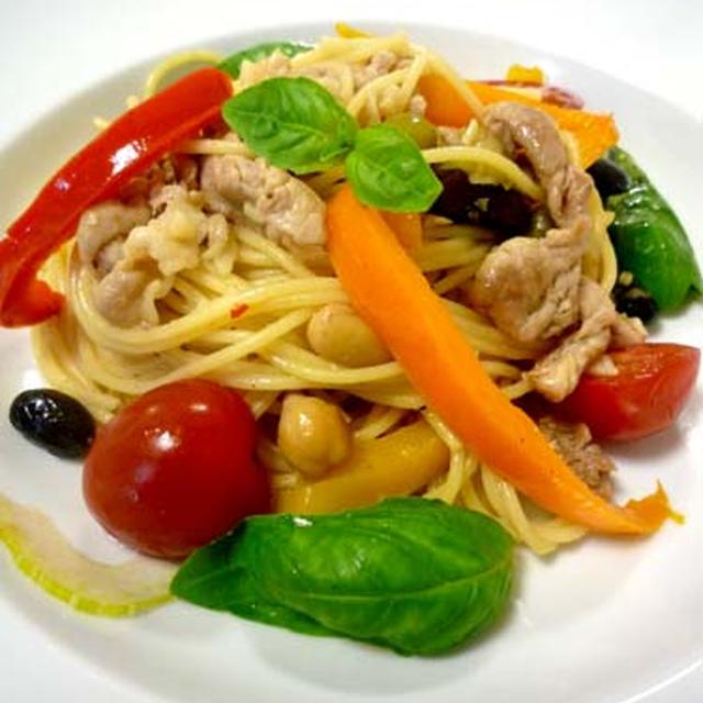 papa作！豚肉と野菜のアンチョビソースパスタ！！