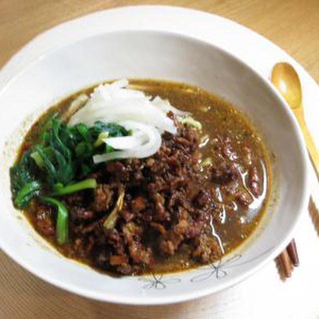 子どもＯＫの黒坦々麺