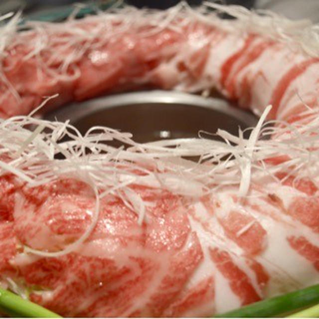【六本木】金蔦（KINTSUTA)六本木店　炊き肉鍋のコース　だしと〆の麺が忘れられない味