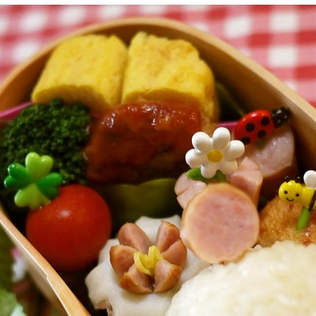 お花ちくわで春弁当〖デコ弁〗  #平日お昼ご飯はお弁当or外食
