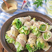 レンジで4分！簡単シャキシャキレタスの豚肉巻き！柚子胡椒ダレ