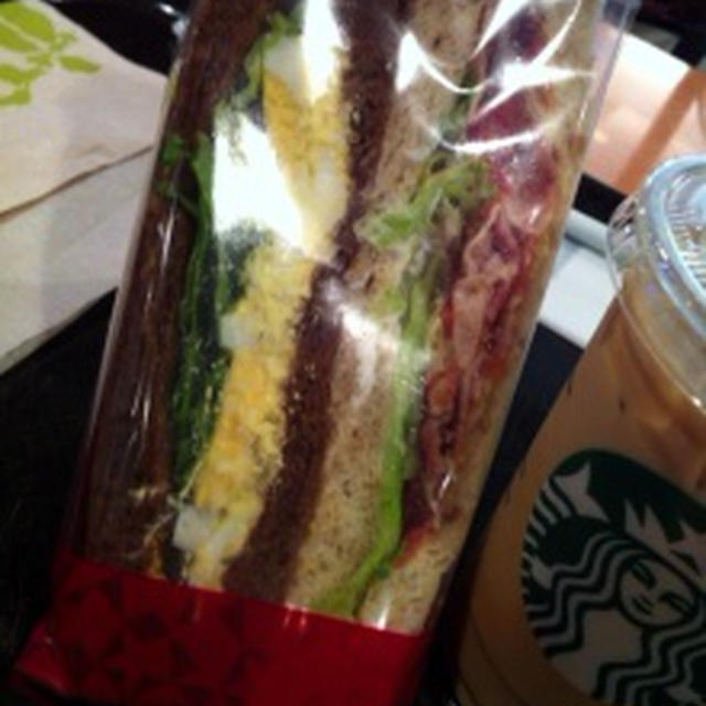 スタバで無料カスタマイズ