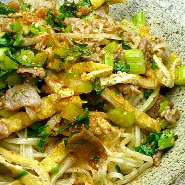 豚セロリ稲庭焼きうどん