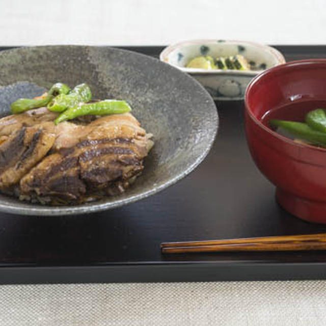 一汁一菜　１９　　ラフテー丼　　レシピー