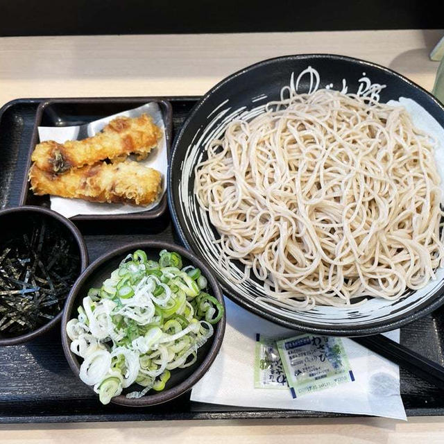 ざる大盛に太刀魚のちくわ天（2ヶ）つけて啜る（番外編）〜ゆで太郎〜