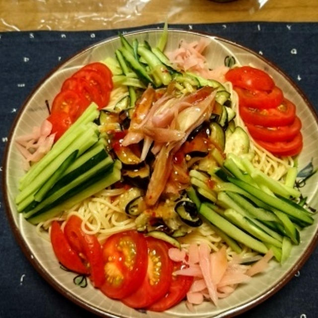 茄子とミョウガのチリソース冷やしパスタ