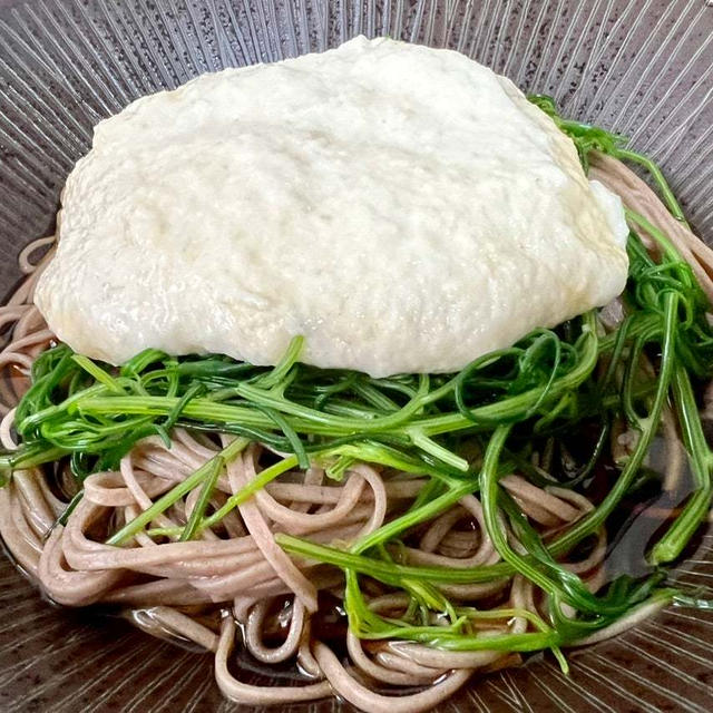 粘りと弾力と旨みにハマる、加賀丸いも　おかひじきと出雲そば　つなぎを使わなくてもOKの団子汁
