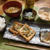 おうちごはん　薄揚げ破けたら、薄揚げのねぎ納豆チーズのせ
