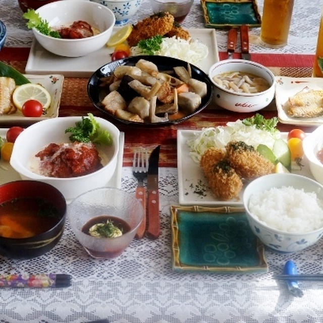 ■続・翌日の【朝ごはんセットで　煮込みハンバーグ＆特大カニクリームコロッケ】他です♪