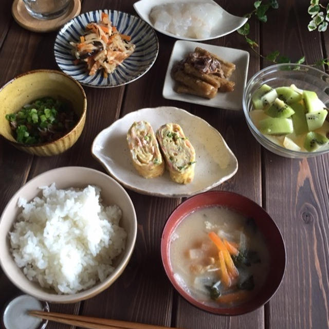 残りものばっかの朝ごはん♪…今日は。