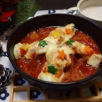 バジルン香る♡手羽元のトマトソース煮のオーブン焼き