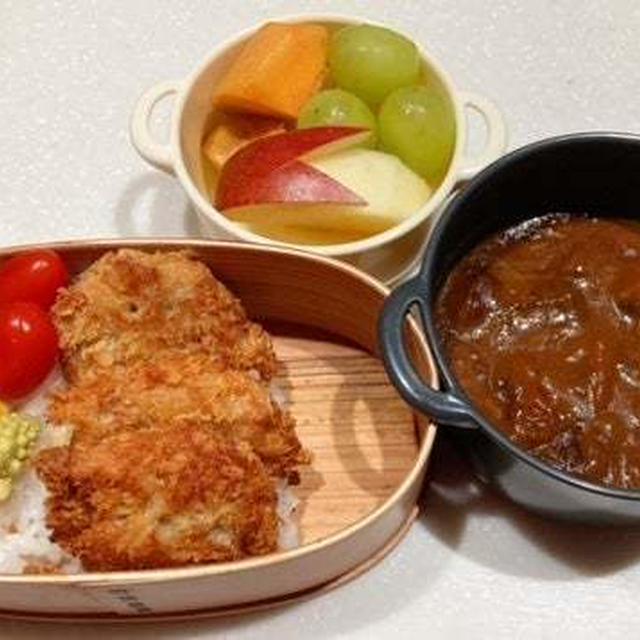 ヒレカツカレー弁当・カラフルピクルス