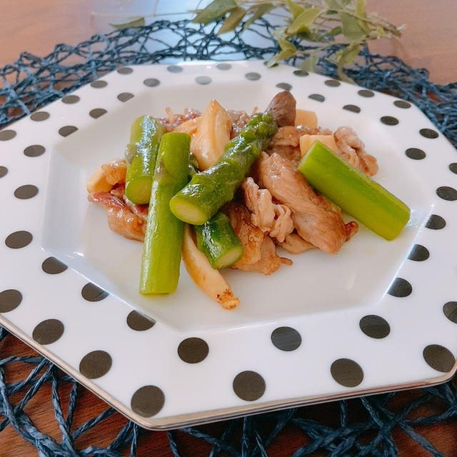 アスパラをシャキシャキに調理する方法とレシピ♡夏のお花に。