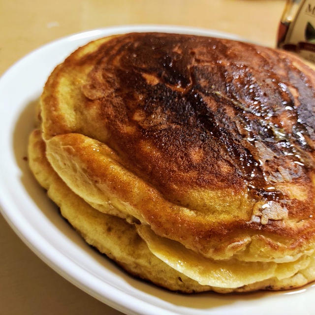 【ふわふわ・もっちり食感】バナナとヨーグルトのホットケーキ【クルミ入り】