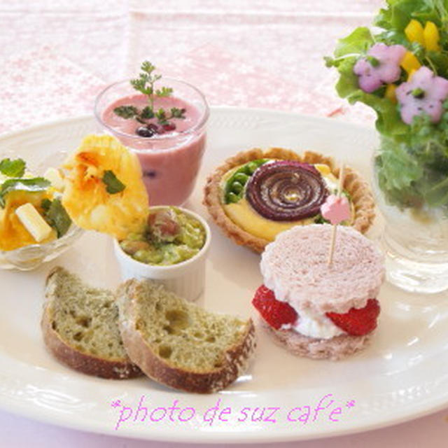 3月は桜のワンプレートレッスンです（お食事プレート）。。。