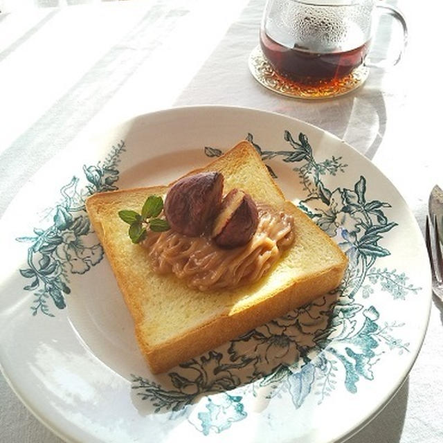 乃が美の「生」食パンでモンブラントースト ＆ キャットカフェ♪