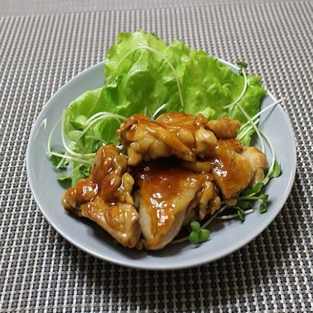 照り焼きチキンとなすとサバ缶の炒め煮