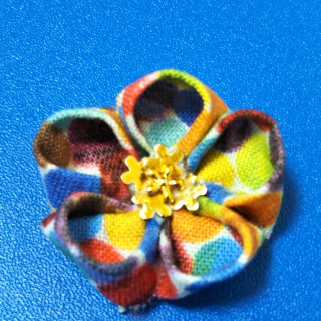ハンドメイド☆つまみ細工で髪飾り